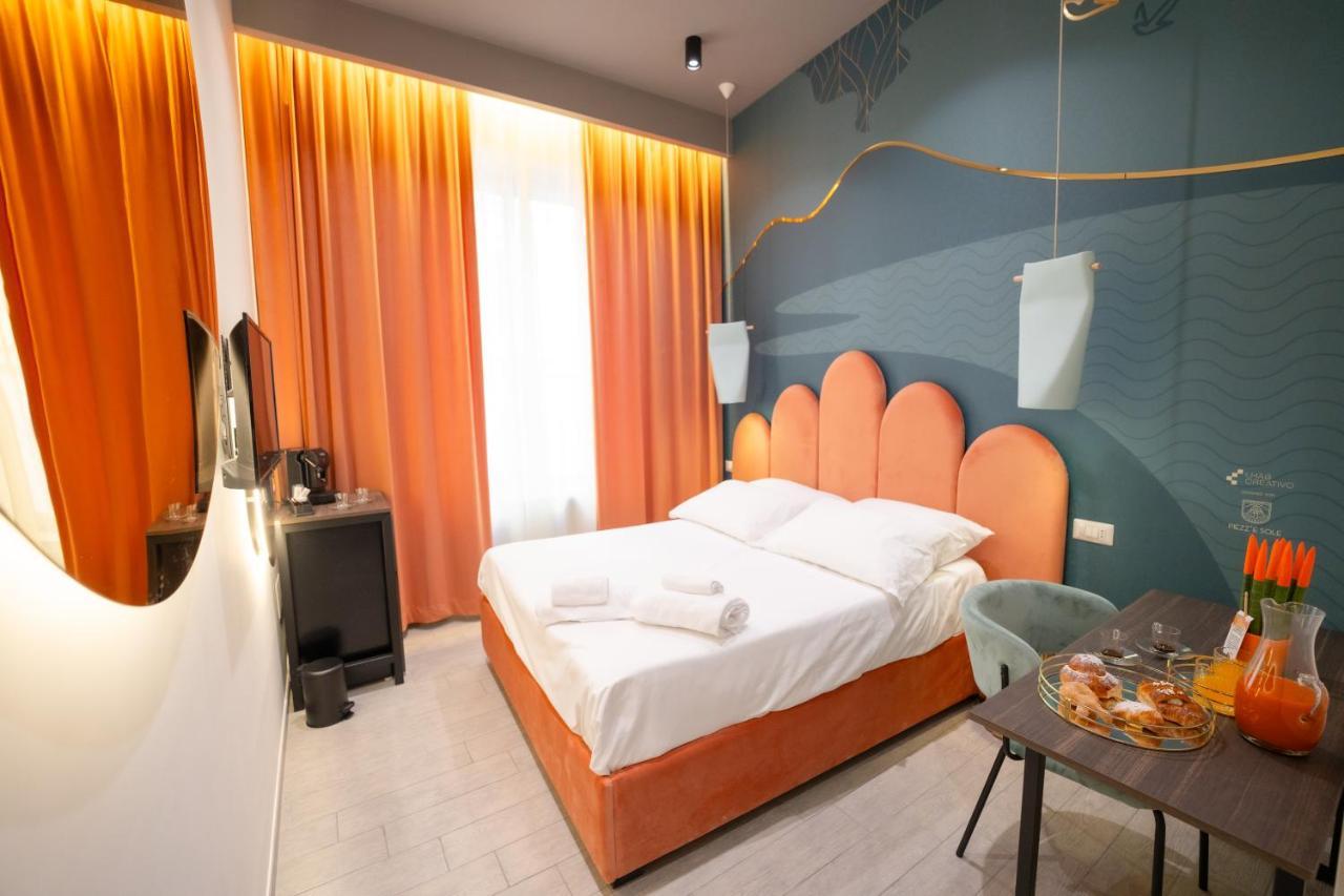 Piezz' E Sole Hotel Napoli Ngoại thất bức ảnh