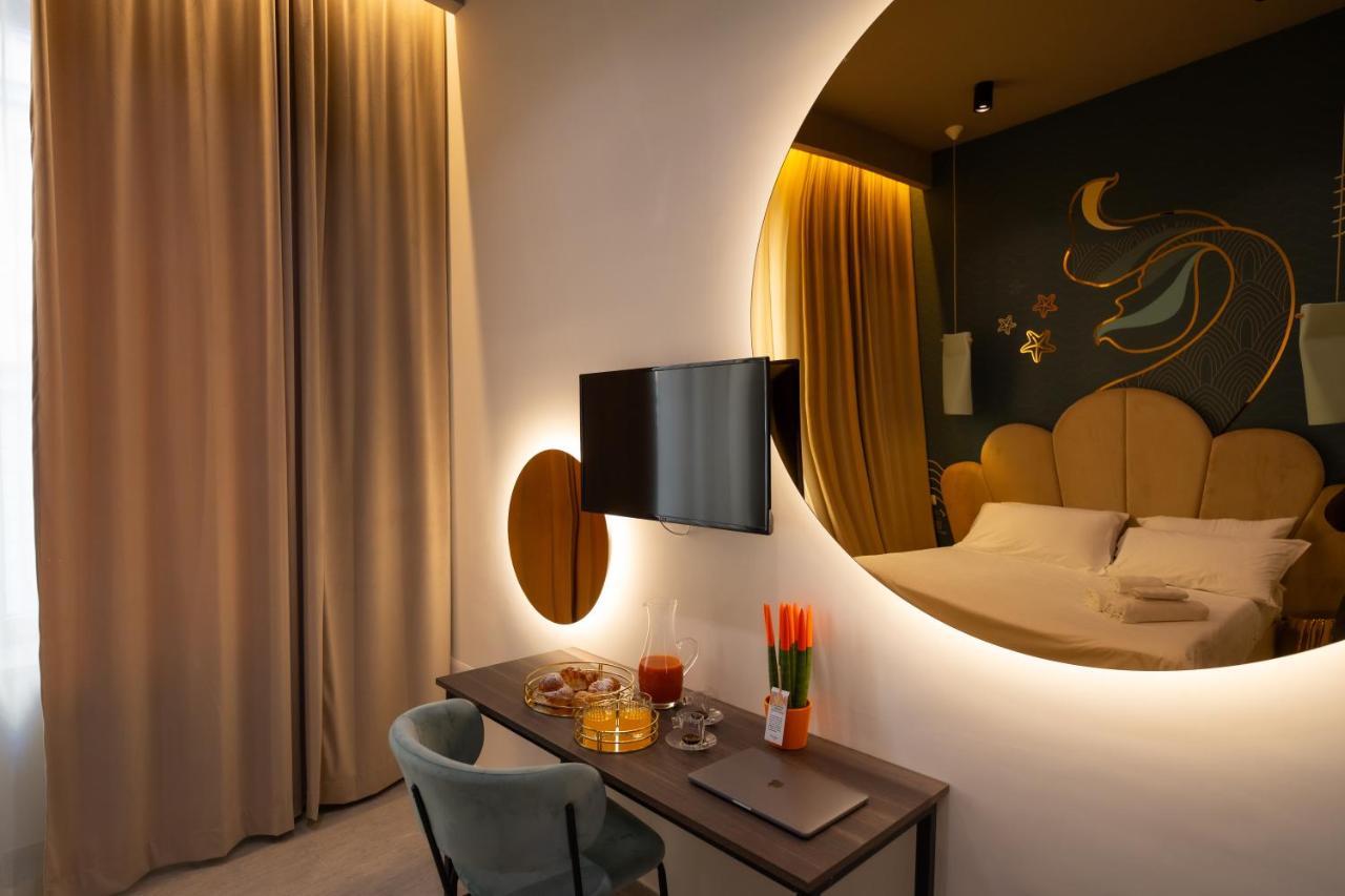 Piezz' E Sole Hotel Napoli Ngoại thất bức ảnh