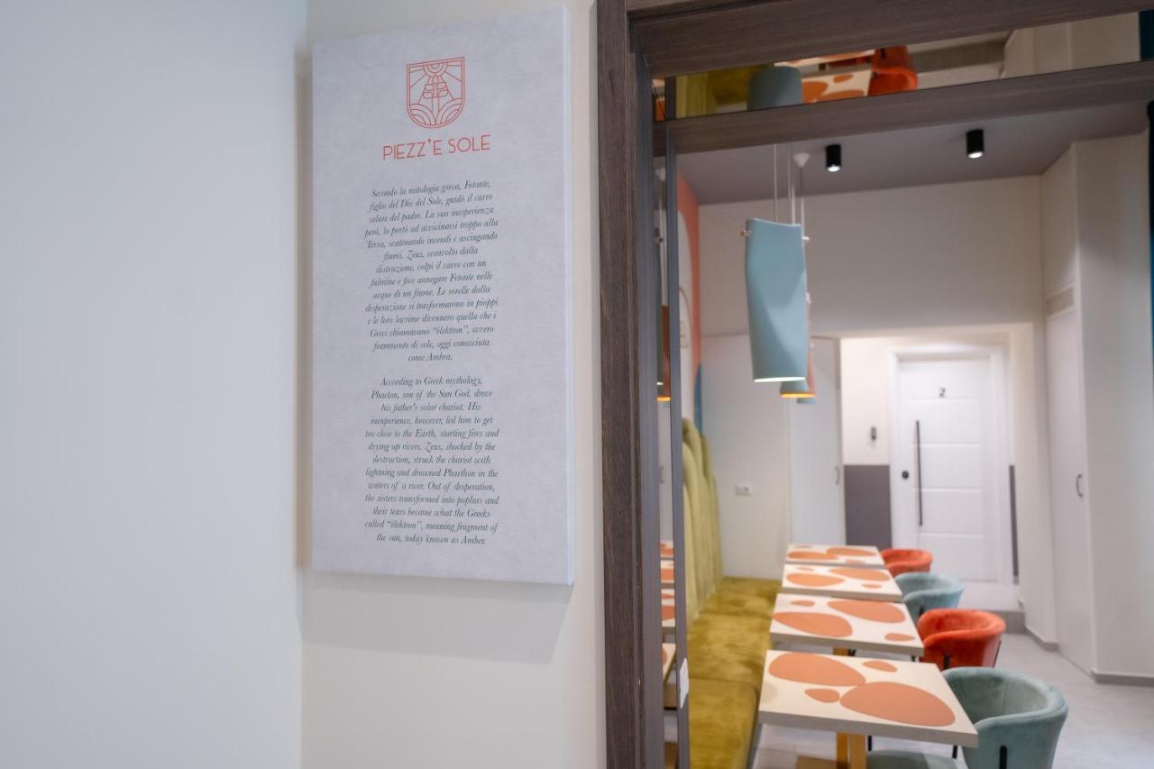 Piezz' E Sole Hotel Napoli Ngoại thất bức ảnh