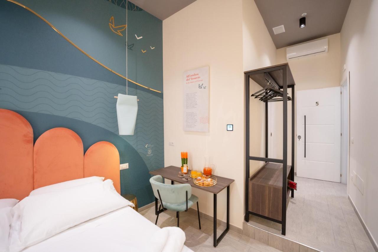 Piezz' E Sole Hotel Napoli Ngoại thất bức ảnh